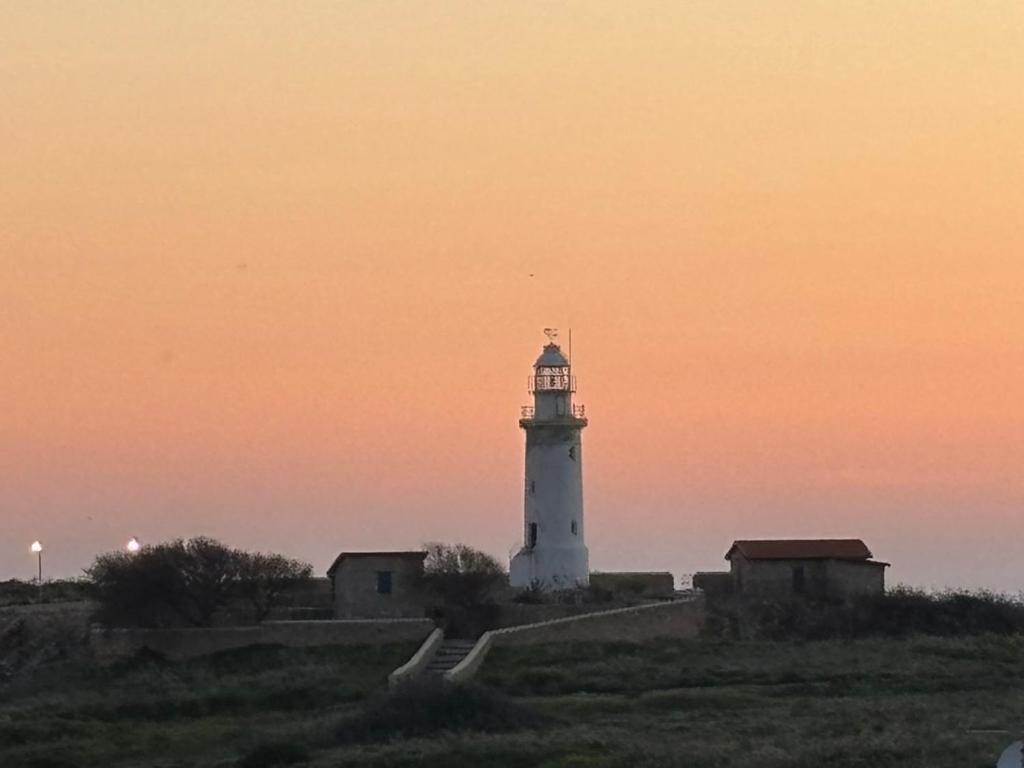 Venus Lighthouse 2B, Sea-View, Paphos Center公寓 外观 照片