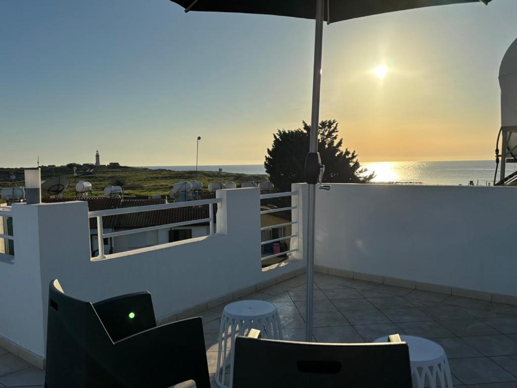Venus Lighthouse 2B, Sea-View, Paphos Center公寓 外观 照片